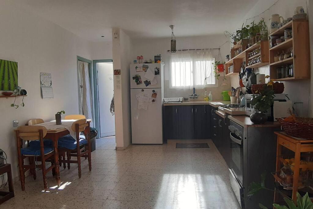 הבית ברחוב היסמין Apartamento Yeruham Exterior foto